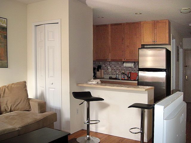 2nd image of 192 Orchard St APT 6A