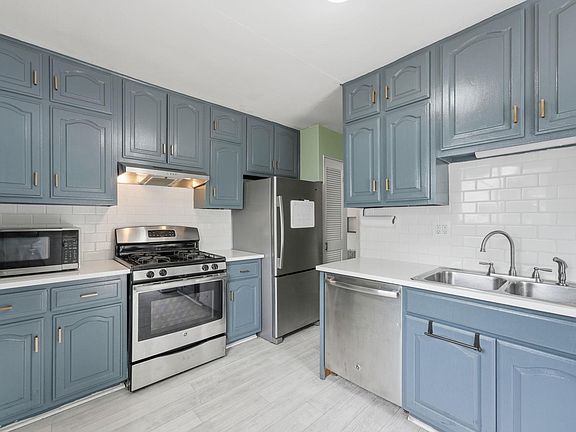 3rd image of 4604 W Cedar Crest Cir