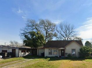 2907 Park Oaks Dr, Houston, TX 77017