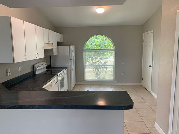 2nd image of 540 Cardinal Dr