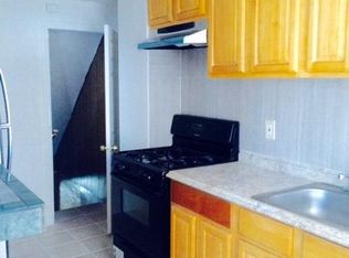 5252 Burton St, Philadelphia, PA 19124
