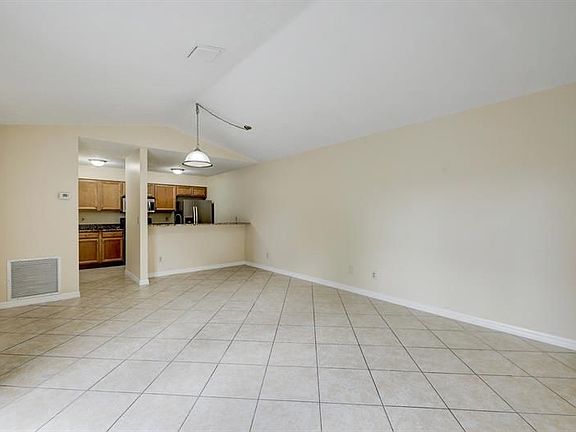 5th image of 2912 SW Port Street Lucie Blvd