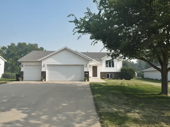 1002 W 2nd St, Zumbrota, MN 55992