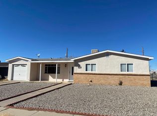 1517 Mountain View Ave, Alamogordo, NM 88310