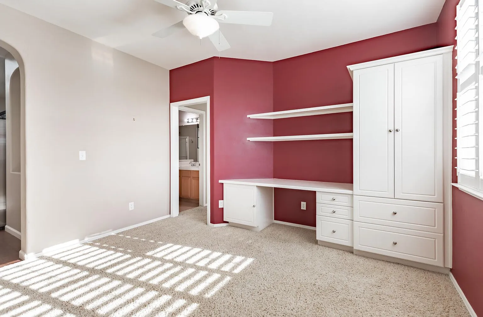 640 W Fontaine Ln photo 1