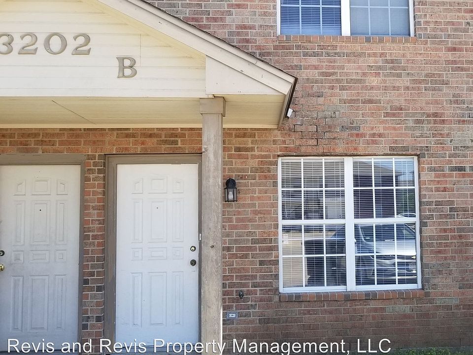 1st image of 3202-B Hereford Ln #3202-B