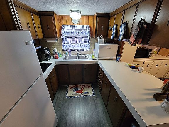 3rd image of 29 Carefree Ln