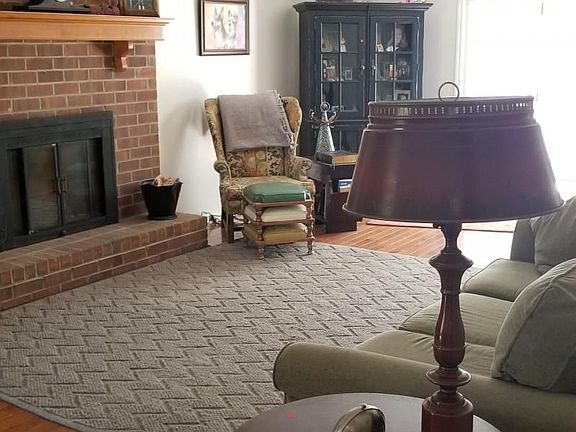 4th image of 7017 N Lake Dr