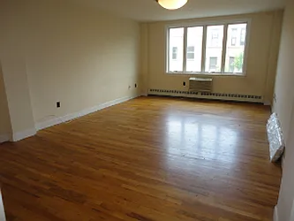 Rented by Urban Realty NYC