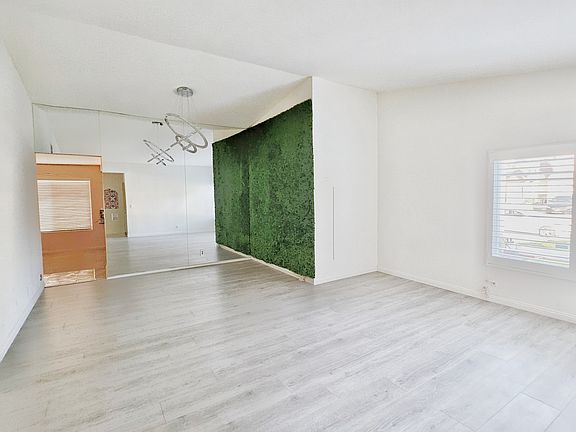 4th image of 2305 Songbird Ln
