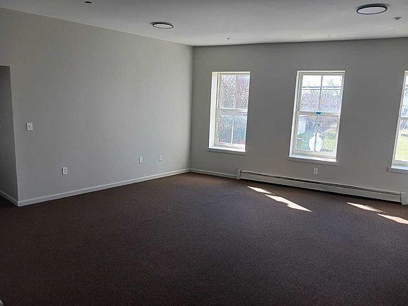 4th image of 588-612 E Main St #592-A