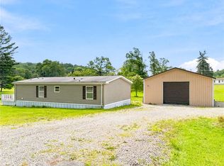 108 Chalk Hill Ohiopyle Rd, Ohiopyle, PA 15470