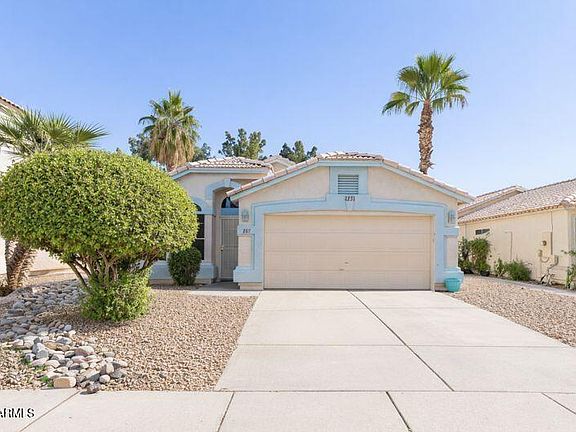 4th image of 941 N BLACKBIRD Drive
