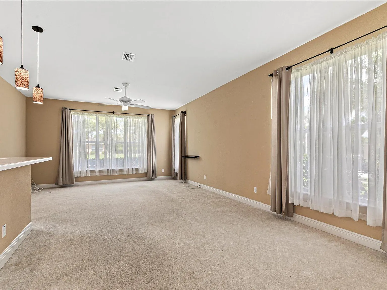 4331 Turnberry Cir — Photo 3