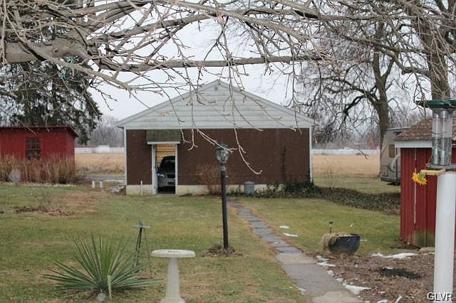2nd image of 15146 Kutztown Rd