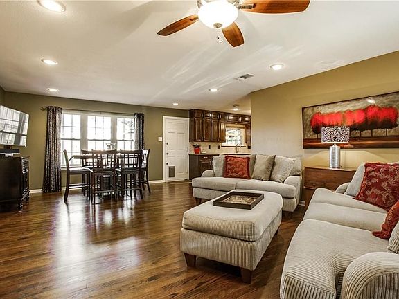 4th image of 10541 Lake Gardens Dr