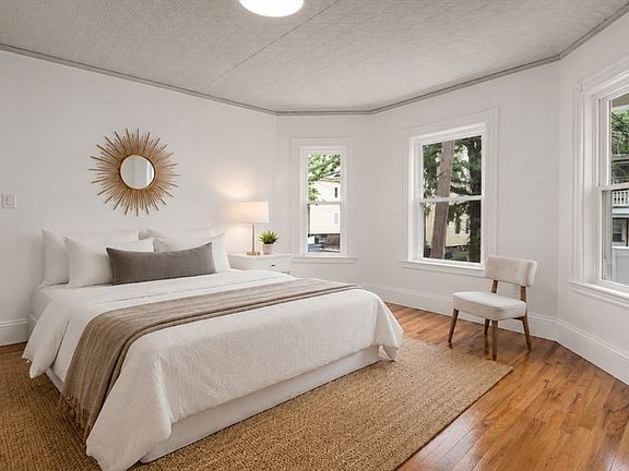 4th image of 22 Charnwood Rd #1