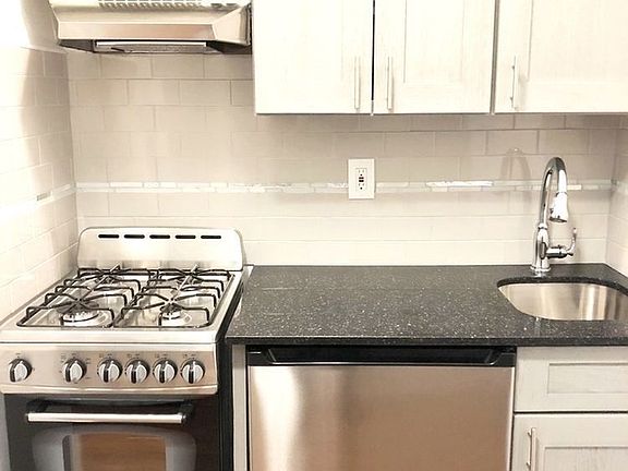 3rd image of 1317 1st Ave APT 4