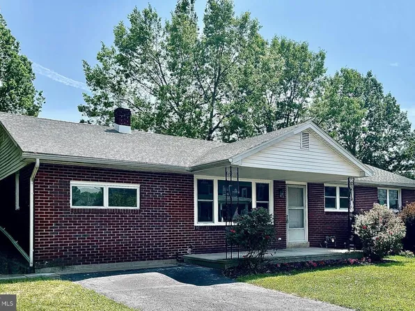 320 E Landis St, Coopersburg, PA 18036