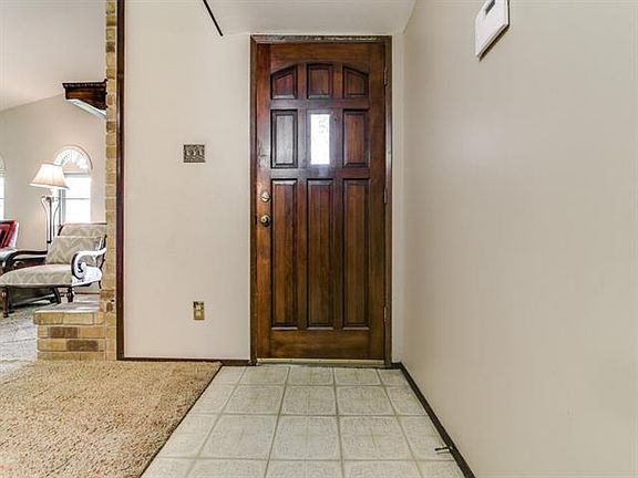 4th image of 3106 Fieldview Dr