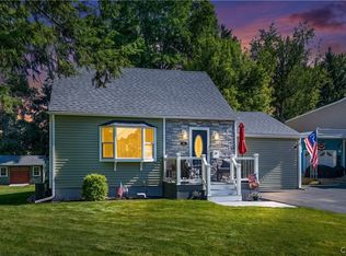 12 Davis Pl, New Hartford, NY 13413