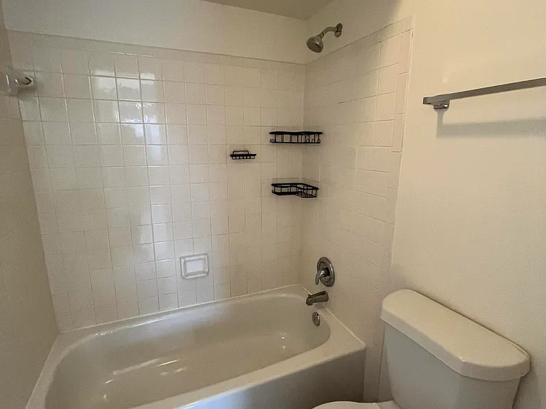 5975 Forest Hill Blvd #201 — Photo 14