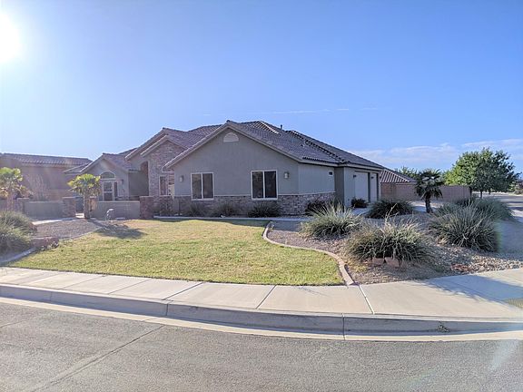 2nd image of 1798 N Fairway Dr