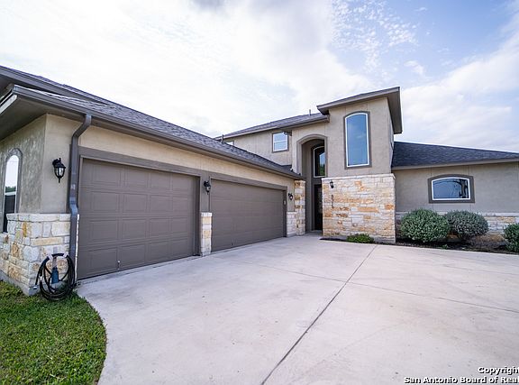 2nd image of 8515 Alton Blvd