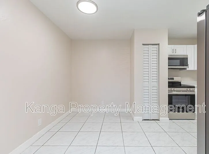 7750 SW 10th Ct #B — Photo 6