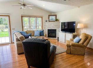 211 Miami Pl, Huron, OH 44839