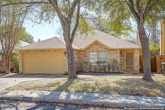 1st image of 1622 Canyon Parke Dr