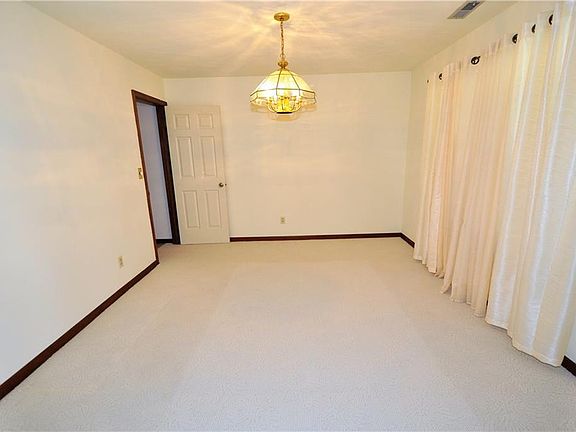 5th image of 1441 S Eva Blvd