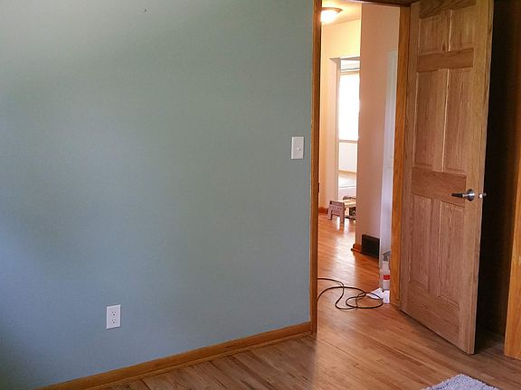 4th image of 121 Fraiser St