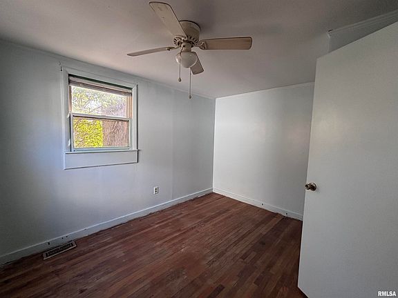 4th image of 110 Brow Dr