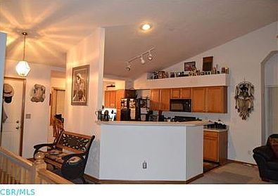 5th image of 109 Seatrain Dr