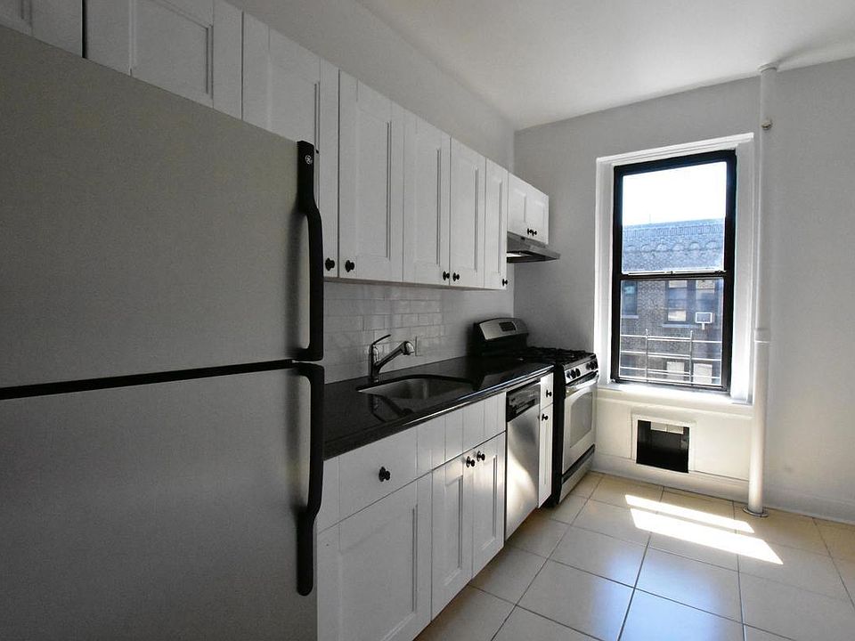 1st image of 139 Payson Ave APT 6B