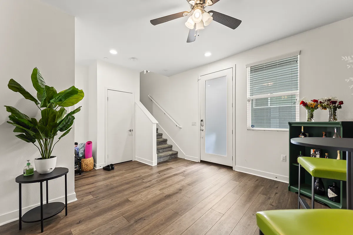 Building Photo - 9912 Artesia Blvd #209