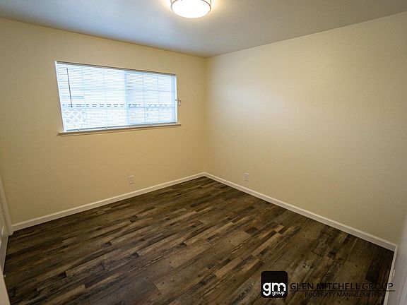 5th image of 465 Willow Ave
