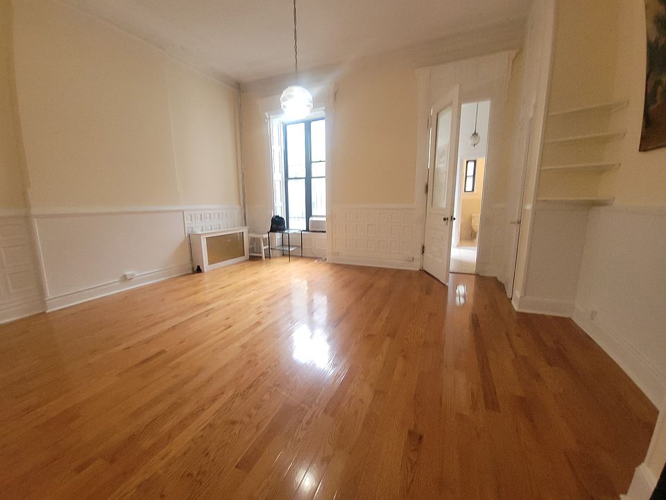 1st image of 108 W 71st St #Bp