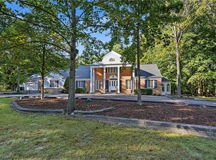 1455 Woodland Ln, Silver Lake, OH 44224