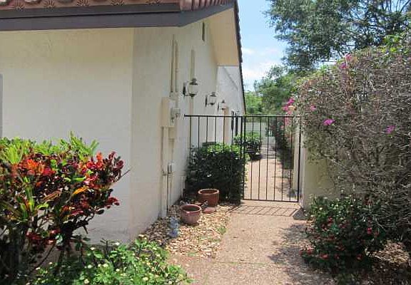 Home For Sale In Pradera