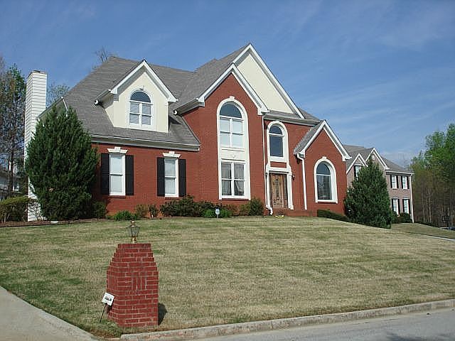 2nd image of 2915 Arbor Pl