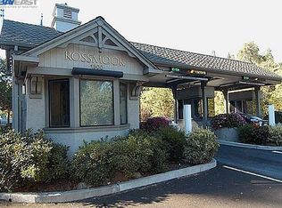 3002 Rossmoor Pkwy APT 4, Walnut Creek, CA 94595