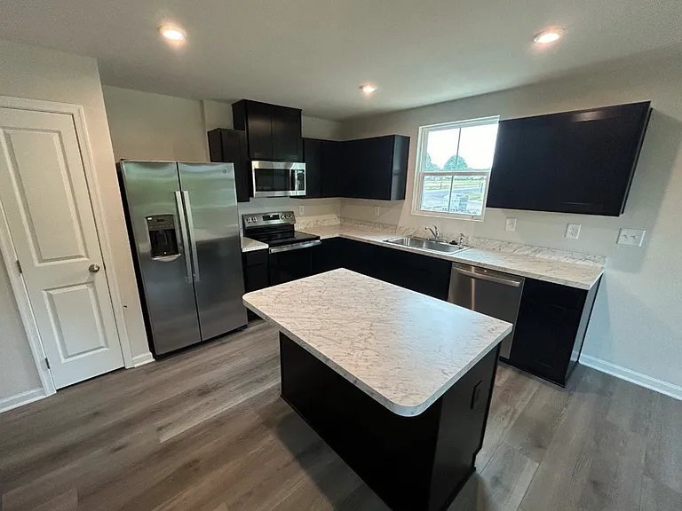 128 Bearing Way — Photo 3