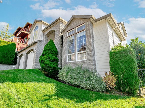 2nd image of 14732 SE Duke St