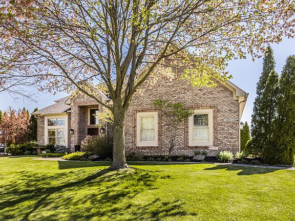 2nd image of 4423 Summer Dr