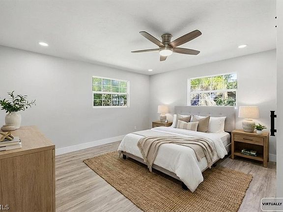 3rd image of 137 Dow Ln