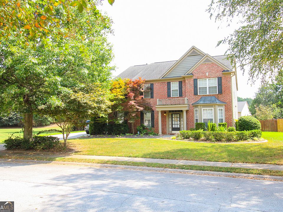 1st image of 119 Village Green Cir