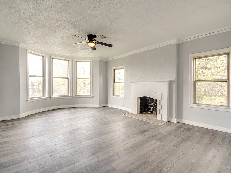 2840 S Moreland Blvd #16 — Photo 9