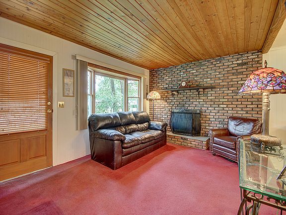 4th image of 1327 Minerva Ave